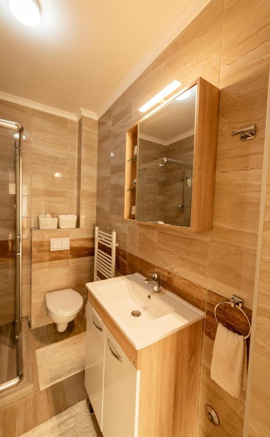 Vesta Apartment Tuzla - Across Bcc Shopping Mall Kültér fotó